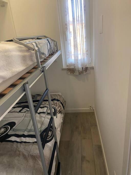 Appartamento Casa Adry Peschiera del Garda Exterior foto
